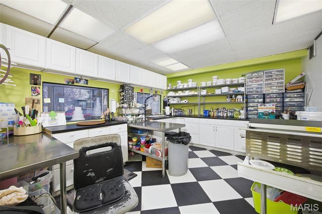 1018 Laurel Street, Highland, IL 62249