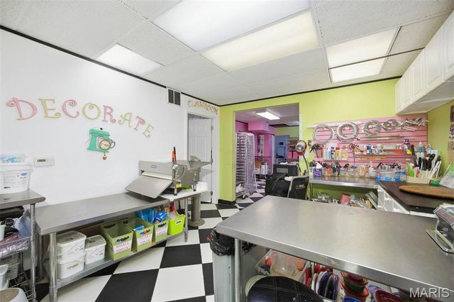 1018 Laurel Street, Highland, IL 62249