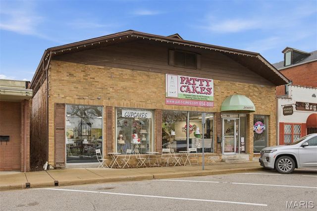 1018 Laurel Street, Highland, IL 62249