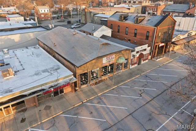 1018 Laurel Street, Highland, IL 62249