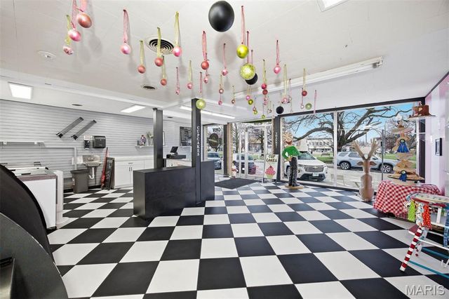 1018 Laurel Street, Highland, IL 62249