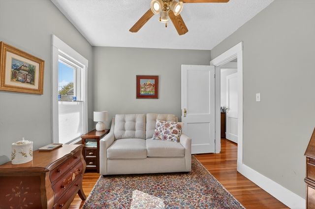 4 Lakeside Drive, Framingham, MA 01702