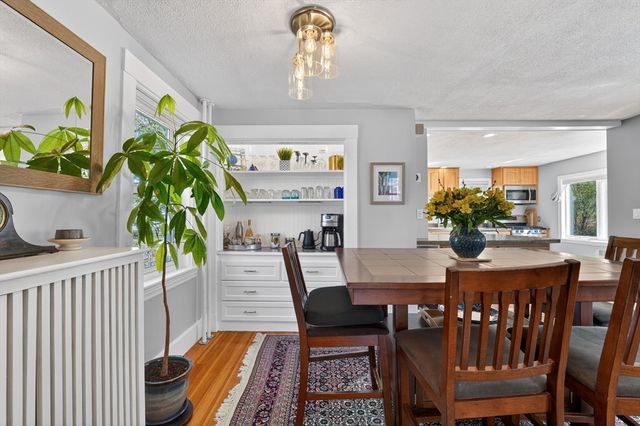 4 Lakeside Drive, Framingham, MA 01702