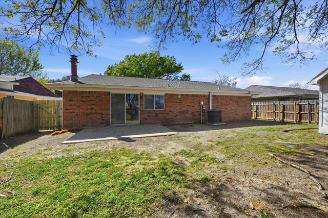 5416 Dunson Drive, Haltom City, TX 76148