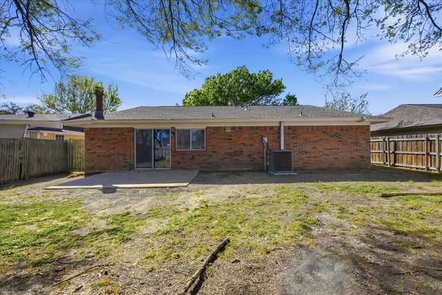 5416 Dunson Drive, Haltom City, TX 76148