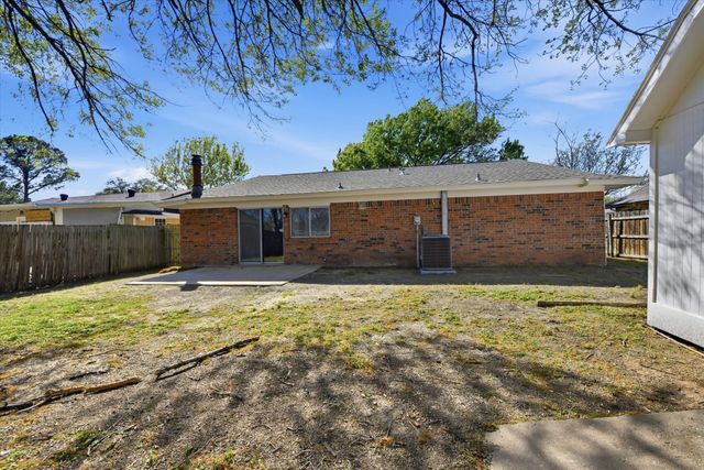 5416 Dunson Drive, Haltom City, TX 76148