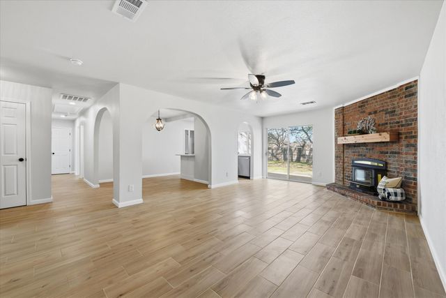 5416 Dunson Drive, Haltom City, TX 76148