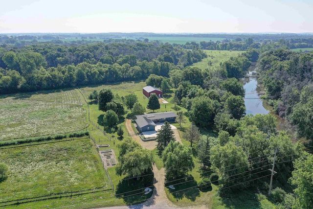 N3562 River Road, Columbus, WI 53925