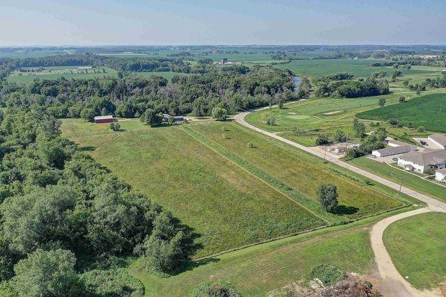 N3562 River Road, Columbus, WI 53925