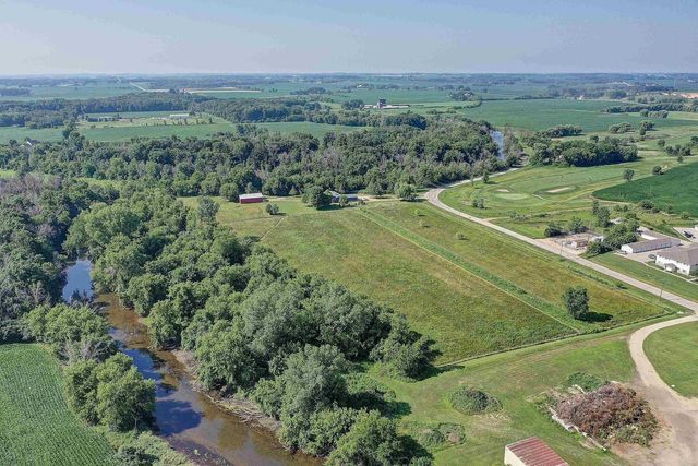 N3562 River Road, Columbus, WI 53925