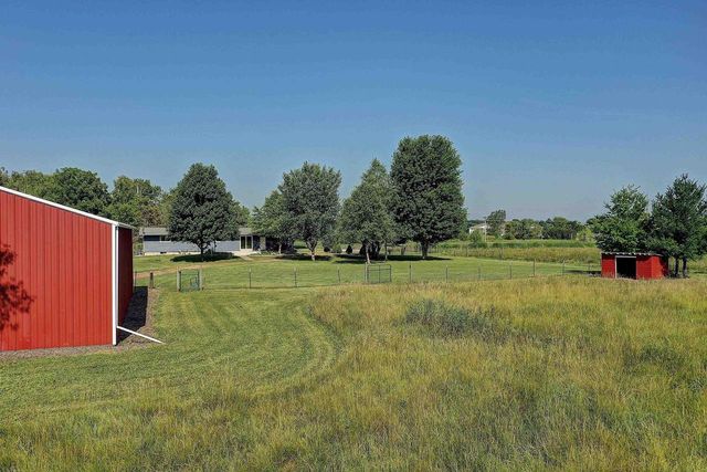 N3562 River Road, Columbus, WI 53925