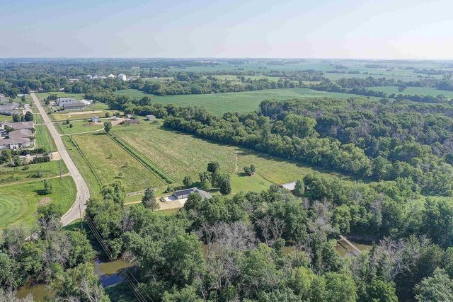 N3562 River Road, Columbus, WI 53925