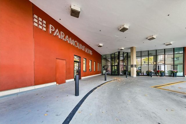 1645 W Ogden Avenue 602, Chicago, IL 60612