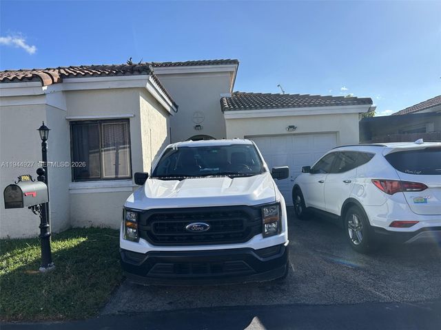 8906 SW 6th Ln, Miami, FL 33174