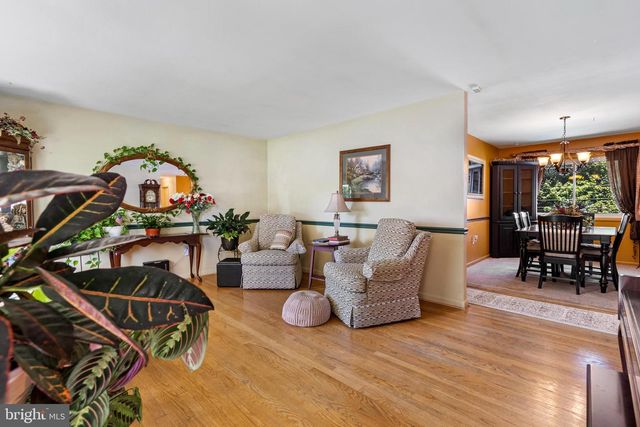17707 WOODCREST RD, Hagerstown, MD 21740