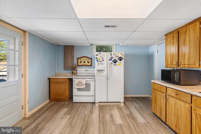 17707 WOODCREST RD, Hagerstown, MD 21740