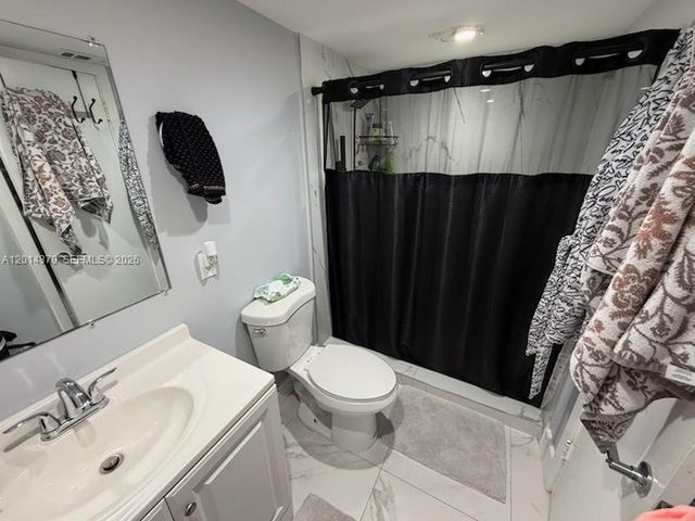 5033 NW 7th Street 209, Miami, FL 33126