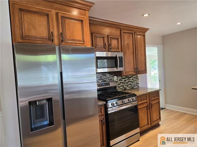 2 Farmingdale Road, East Brunswick, NJ 08816