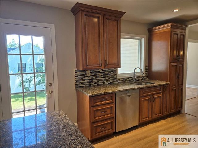 2 Farmingdale Road, East Brunswick, NJ 08816