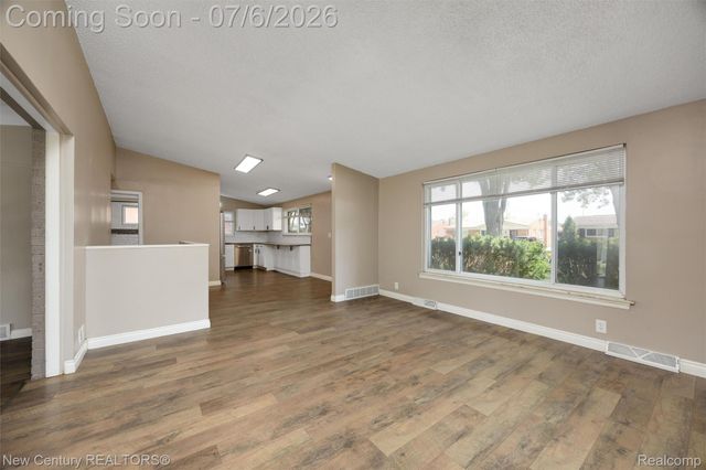 1720 Westbrook Drive, Madison Heights, MI 48071