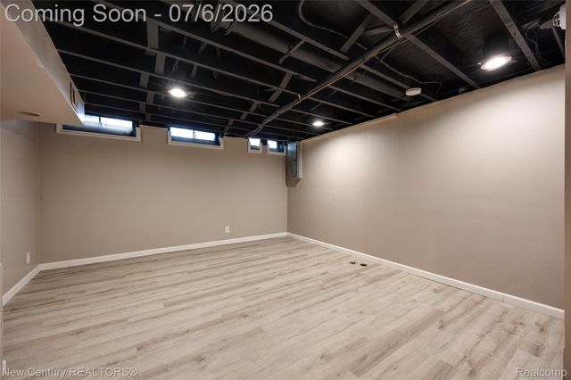 1720 Westbrook Drive, Madison Heights, MI 48071