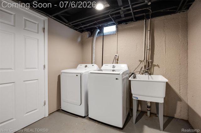 1720 Westbrook Drive, Madison Heights, MI 48071