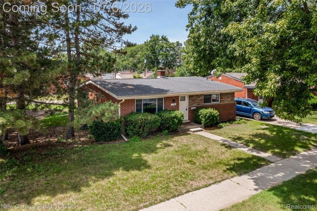 1720 Westbrook Drive, Madison Heights, MI 48071