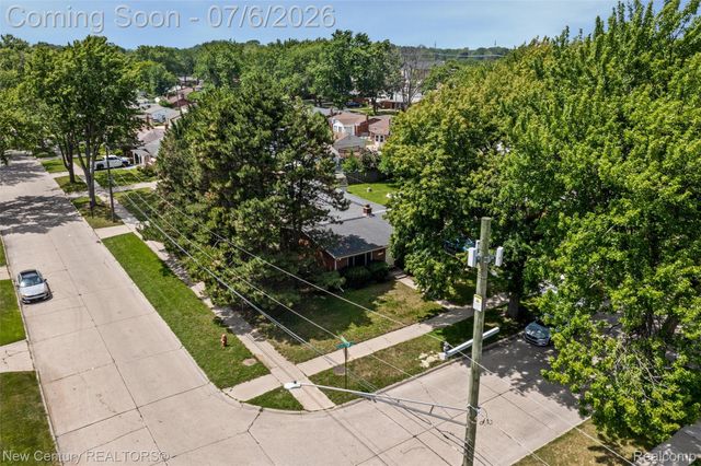 1720 Westbrook Drive, Madison Heights, MI 48071