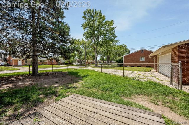 1720 Westbrook Drive, Madison Heights, MI 48071