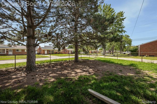 1720 Westbrook Drive, Madison Heights, MI 48071