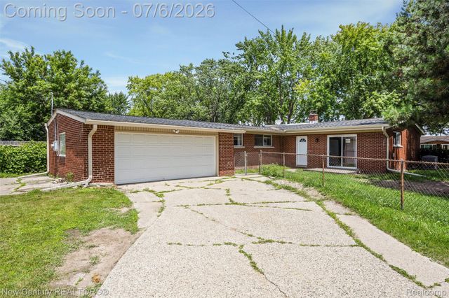1720 Westbrook Drive, Madison Heights, MI 48071