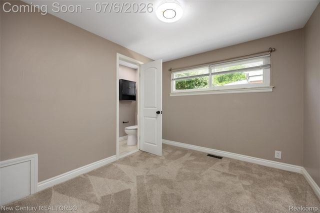 1720 Westbrook Drive, Madison Heights, MI 48071