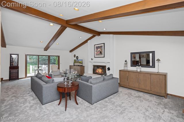 3846 Spanish Oaks Drive, West Bloomfield Charter Township, MI 48323