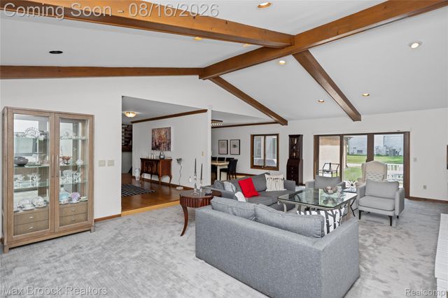 3846 Spanish Oaks Drive, West Bloomfield Charter Township, MI 48323