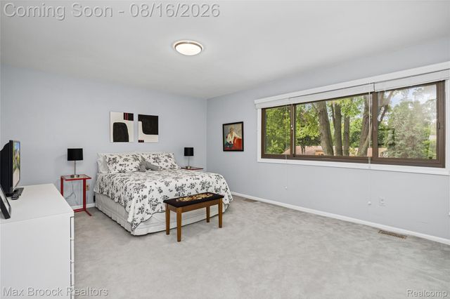 3846 Spanish Oaks Drive, West Bloomfield Charter Township, MI 48323