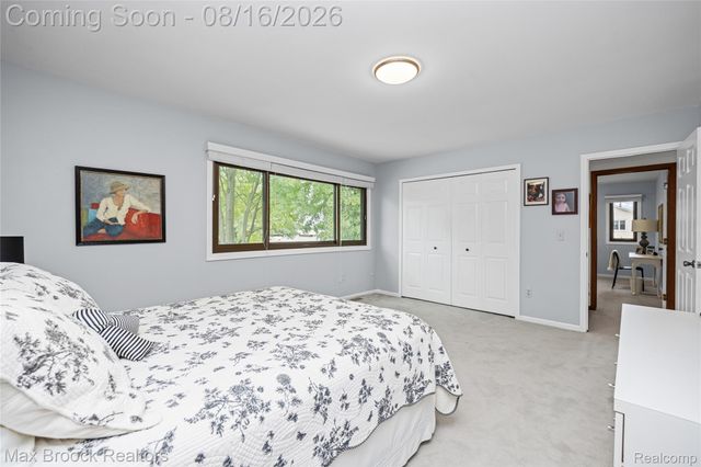 3846 Spanish Oaks Drive, West Bloomfield Charter Township, MI 48323