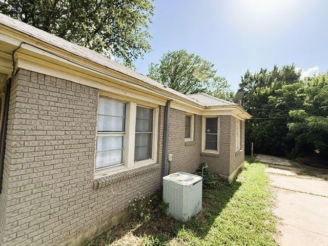 2508 Purselley Drive, Fort Worth, TX 76112