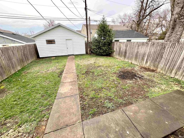 1638 E Illinois Street, Evansville, IN 47711