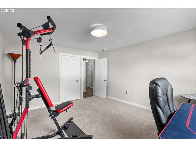 733 2ND St, Woodland, WA 98674