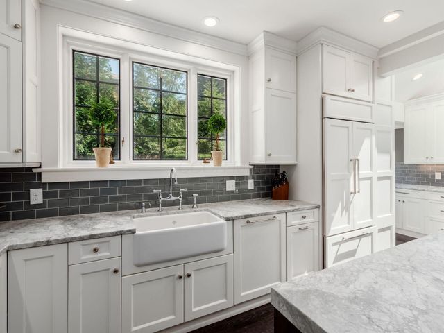 210 Stanbery Avenue, Bexley, OH 43209