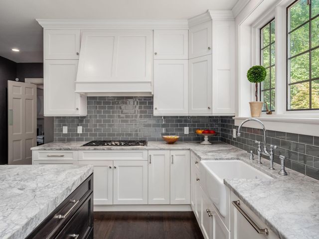210 Stanbery Avenue, Bexley, OH 43209