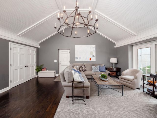 210 Stanbery Avenue, Bexley, OH 43209