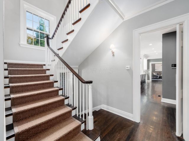 210 Stanbery Avenue, Bexley, OH 43209
