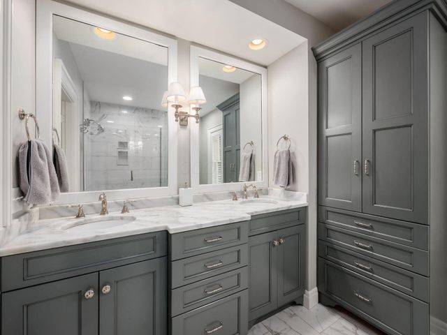 210 Stanbery Avenue, Bexley, OH 43209
