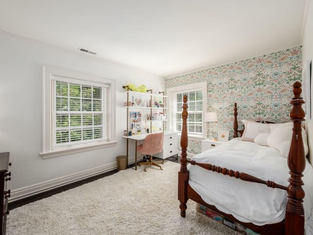 210 Stanbery Avenue, Bexley, OH 43209