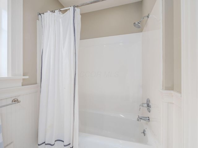 210 Stanbery Avenue, Bexley, OH 43209