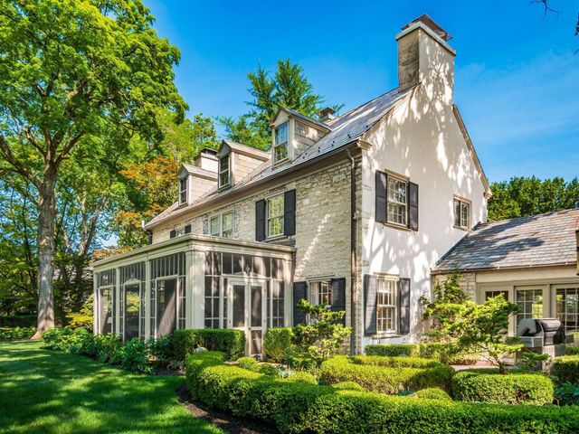 210 Stanbery Avenue, Bexley, OH 43209