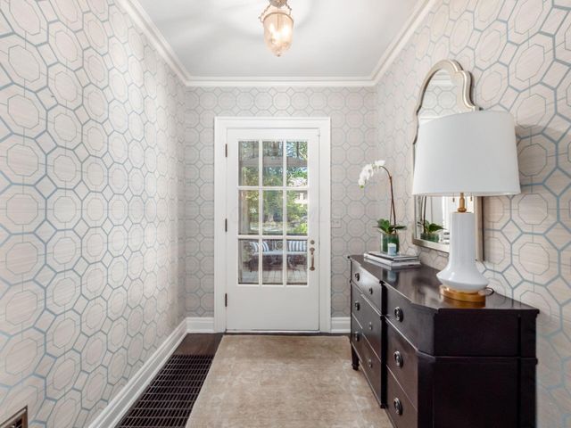 210 Stanbery Avenue, Bexley, OH 43209
