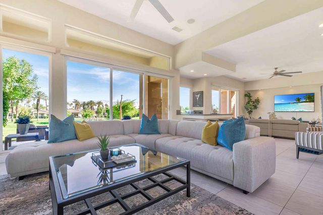 148 White Horse Trail, Palm Desert, CA 92211
