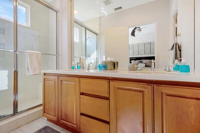 148 White Horse Trail, Palm Desert, CA 92211